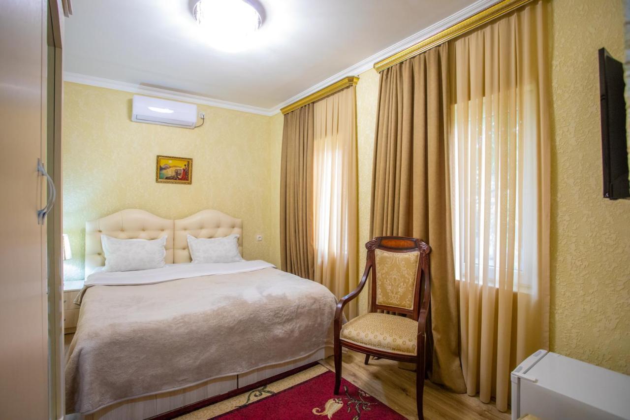 Hotel Vladi Kutaisi Exteriér fotografie